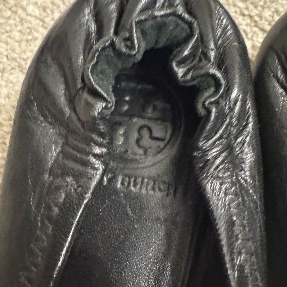 Tory Burch Black Flats with Silver Logo - Picture 3 of 9